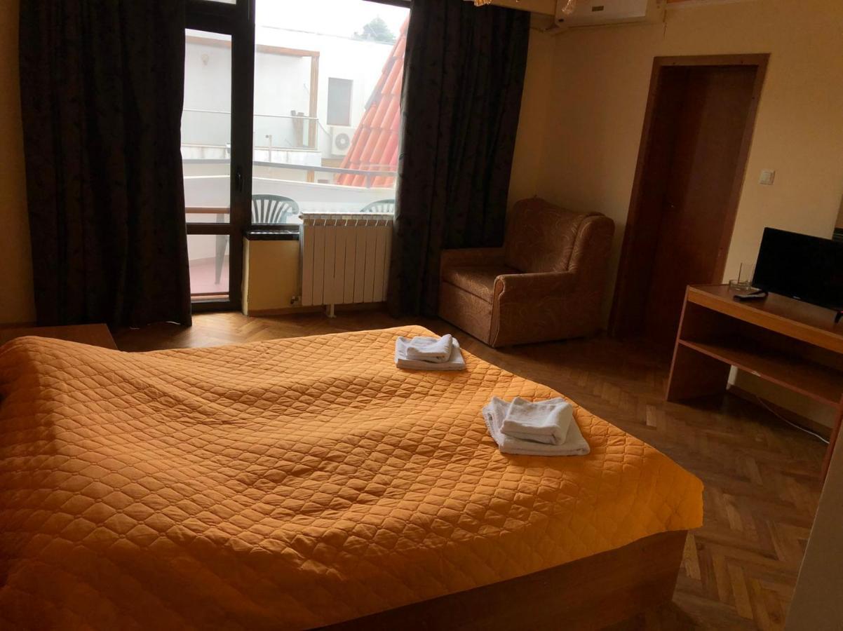 Family Hotel Saint Peter Saints Constantine and Helena Bagian luar foto