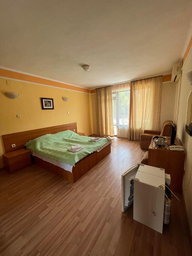 Family Hotel Saint Peter Saints Constantine and Helena Bagian luar foto