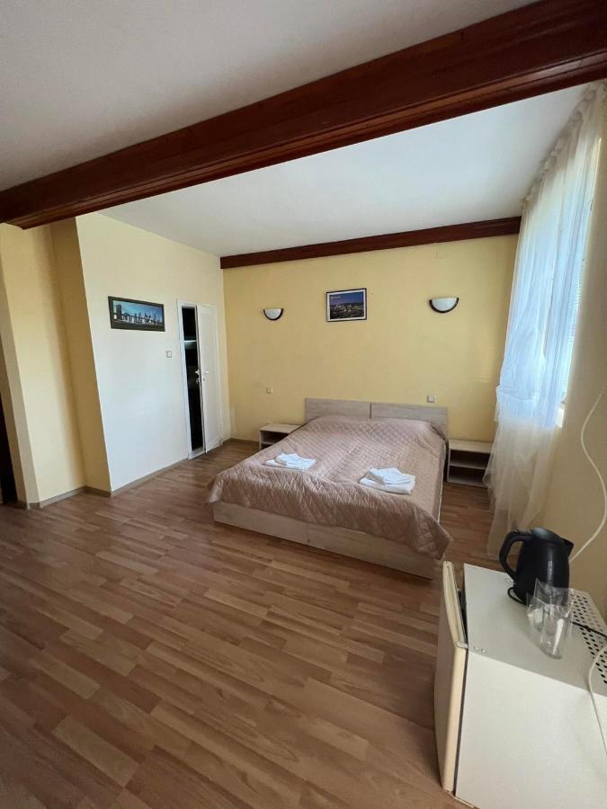 Family Hotel Saint Peter Saints Constantine and Helena Bagian luar foto